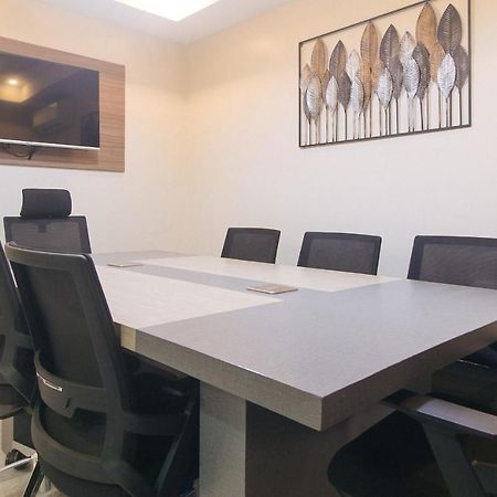 Reddoorz Plus @ Bez Tower And Residences San Juan San Juan  Exterior photo