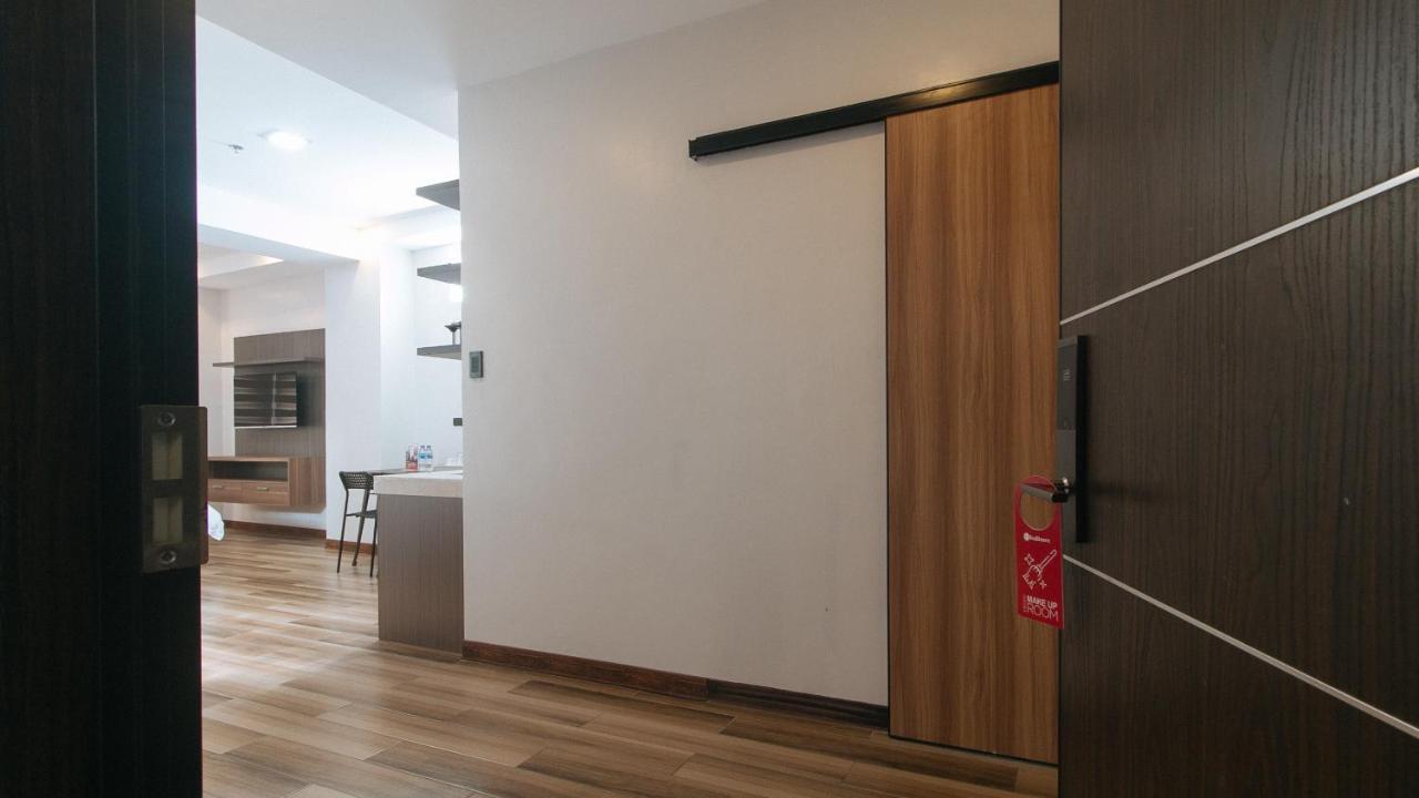 Reddoorz Plus @ Bez Tower And Residences San Juan San Juan  Exterior photo