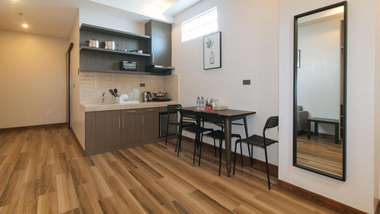 Reddoorz Plus @ Bez Tower And Residences San Juan San Juan  Exterior photo