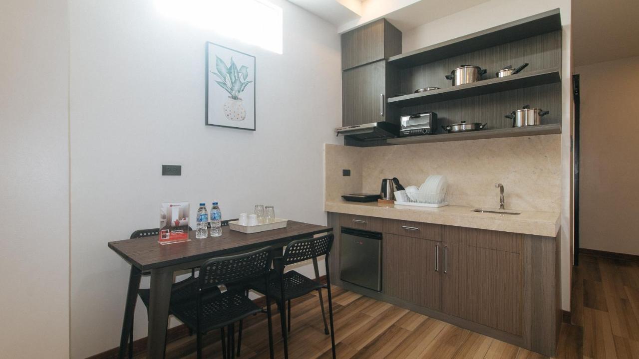Reddoorz Plus @ Bez Tower And Residences San Juan San Juan  Exterior photo